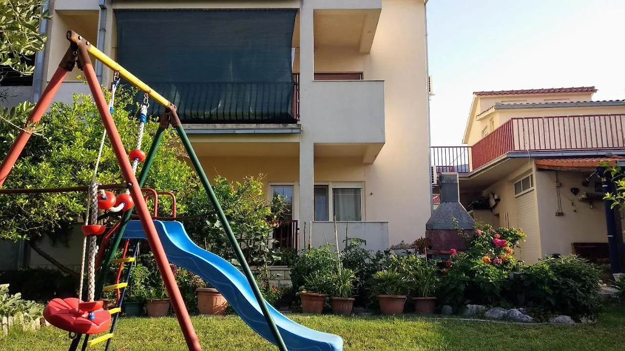 Apartment Tonia Kastela